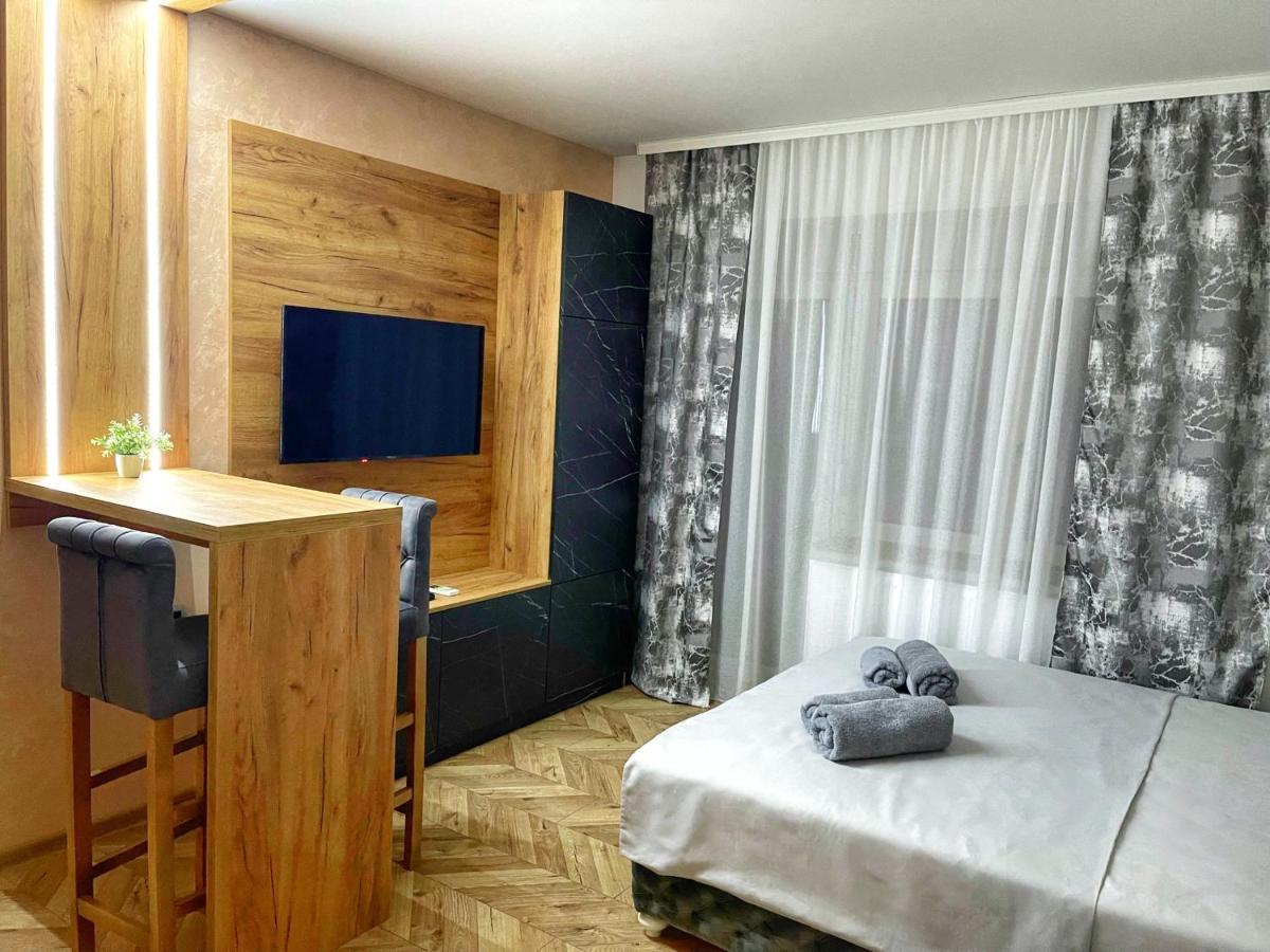 Pink House Apartments Jagodina Ngoại thất bức ảnh