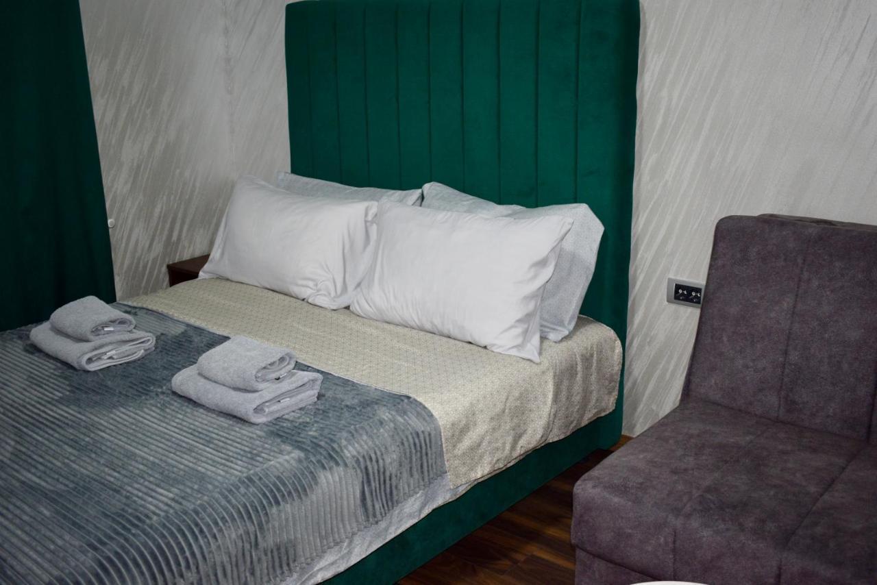 Pink House Apartments Jagodina Ngoại thất bức ảnh