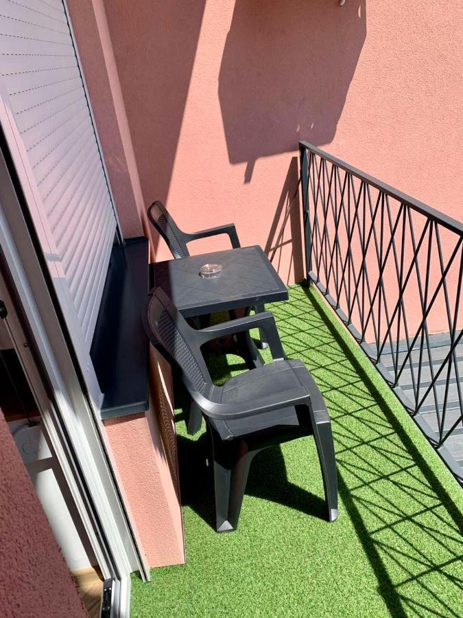 Pink House Apartments Jagodina Ngoại thất bức ảnh